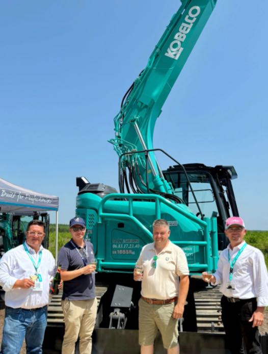 noticiasmaquina's tweet photo. Kobelco en FOREXPO con un estreno europeo de alto calibre https://t.co/t1WlE4XMqN noticiasmaquinaria #Kobelco #FOREXPO #maquinaria #forestal #innovación https://t.co/7Lz3DUF9oh