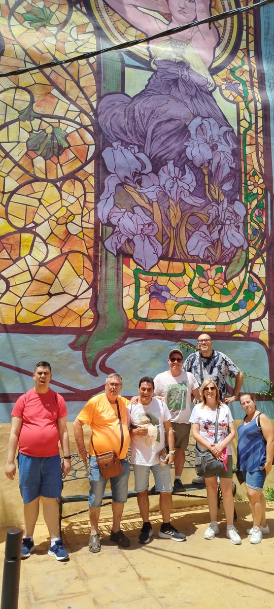 📚✨ El pasado viernes, desde nuestro taller de Cultura General, ¡nos fuimos de ruta cultural por Novelda!

🚶‍♀️🗺️visitamos tres joyas del patrimonio local:
🏰 El castillo musulmán de La Mola,
⛪ el espectacular Santuario de Santa María Magdalena,
🏛️ y la Casa-Museo Modernista.