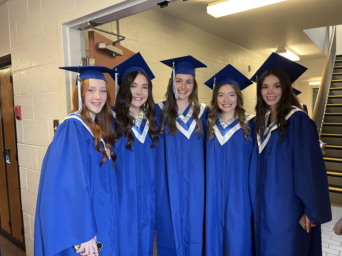 skhmavericks's tweet photo. Congratulations to the SKH Class of 2025! Be proud of all you have accomplished over your time with us! Cherish the memories! #mavnation #bleedblueforever 💙💙💙🐴🐴🐴 @NLSchoolsCA https://t.co/SeNVkwJjdT