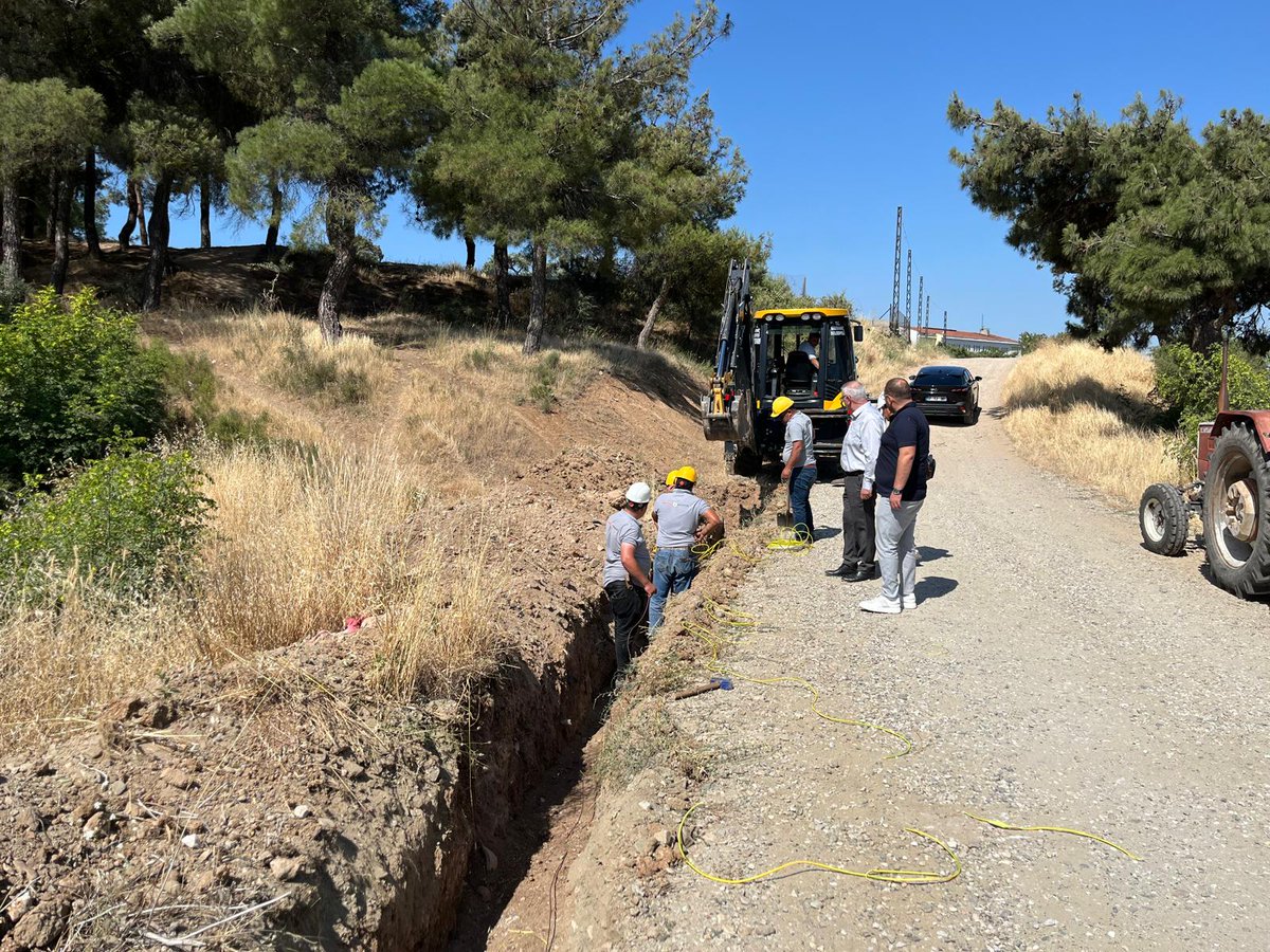bayramicbld's tweet photo. Panayır yerinde düzenlediğimiz düğün alanımıza hizmet verecek elektrik hattının kazı ve kablolaması ekiplerimiz tarafından yapılmaktadır. Böylece düğün alanımızda ve deve güreşi festivallerinde yaşadığımız elektrik sıkıntısı sona erecektir. İlçemize hayırlı olsun. https://t.co/yWuBeIz2ep