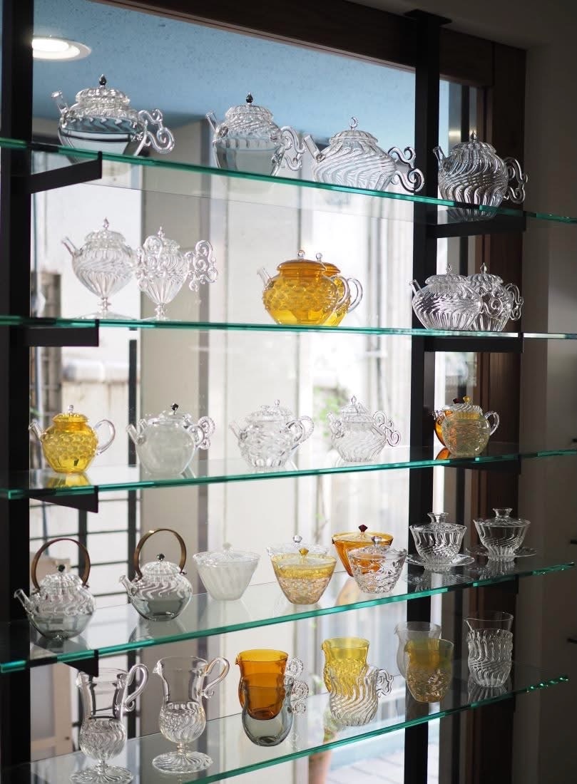 glass atelier emuni えむに ガラスの急須