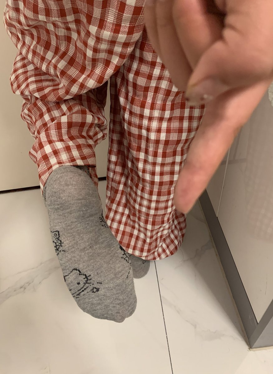 抽个奖叭∽
抽1送三天棉袜
抽1送尿浸祙子
抽1送圣水
抽1送读秒视频10部
参与活动方式：关注点赞评论转发