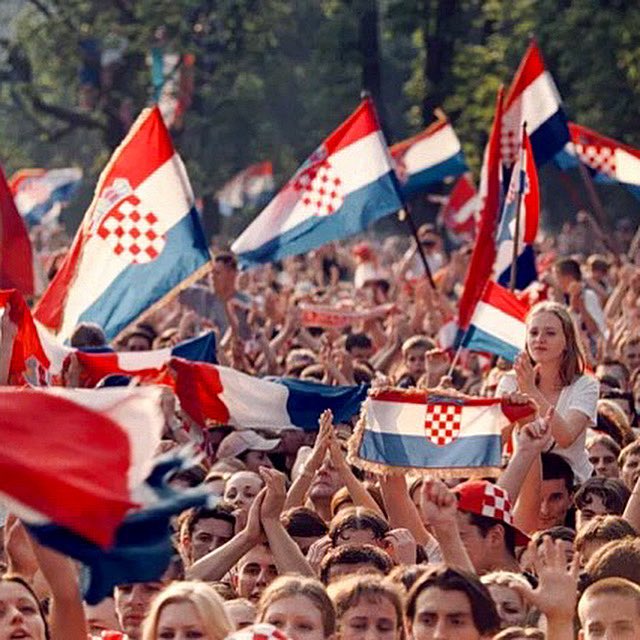 Na današnji dan Hrvatski sabor donio je povijesnu odluku o suverenosti i samostalnosti Republike Hrvatske utemeljenu na volji građana izraženoj na referendumu. U iznimno složenim i prijetećim okolnostima.

Nažalost i 34 godine kasnije, u ambijentu novih ratova i nemira, u EU i