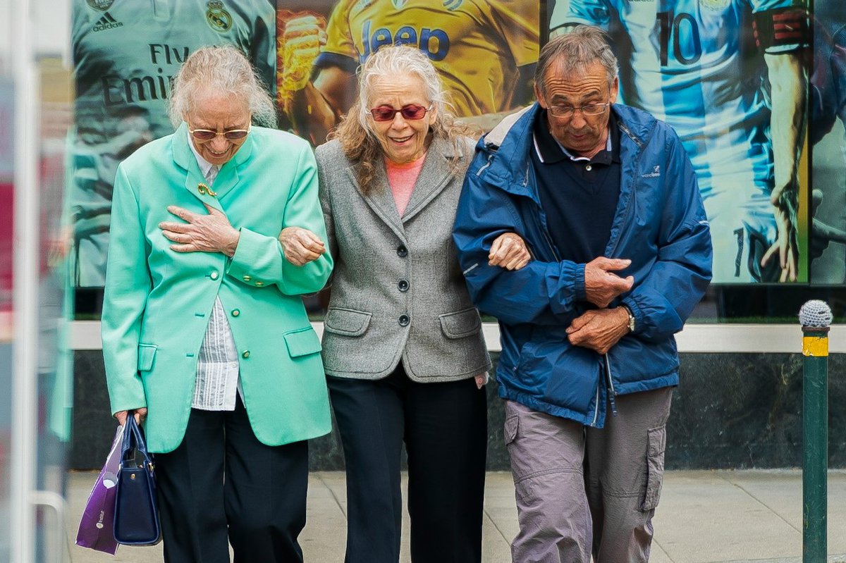 Please help NHS STW to develop a new Healthy Ageing and Frailty Strategy.  
If you are an older adult, a carer, a volunteer, or someone who works in health or care, your views could help shape better support for the community.
Take part before 30 June via smartsurvey.co.uk/s/VFOLNQ