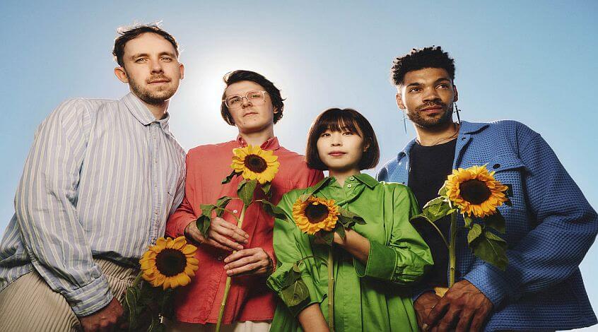 IndieForBunnies's tweet photo. ALBUM: #PhoebeRings - Aseurai 
@phoeberings_ 

https://t.co/gXlhcD760p https://t.co/aE6dL5tonS