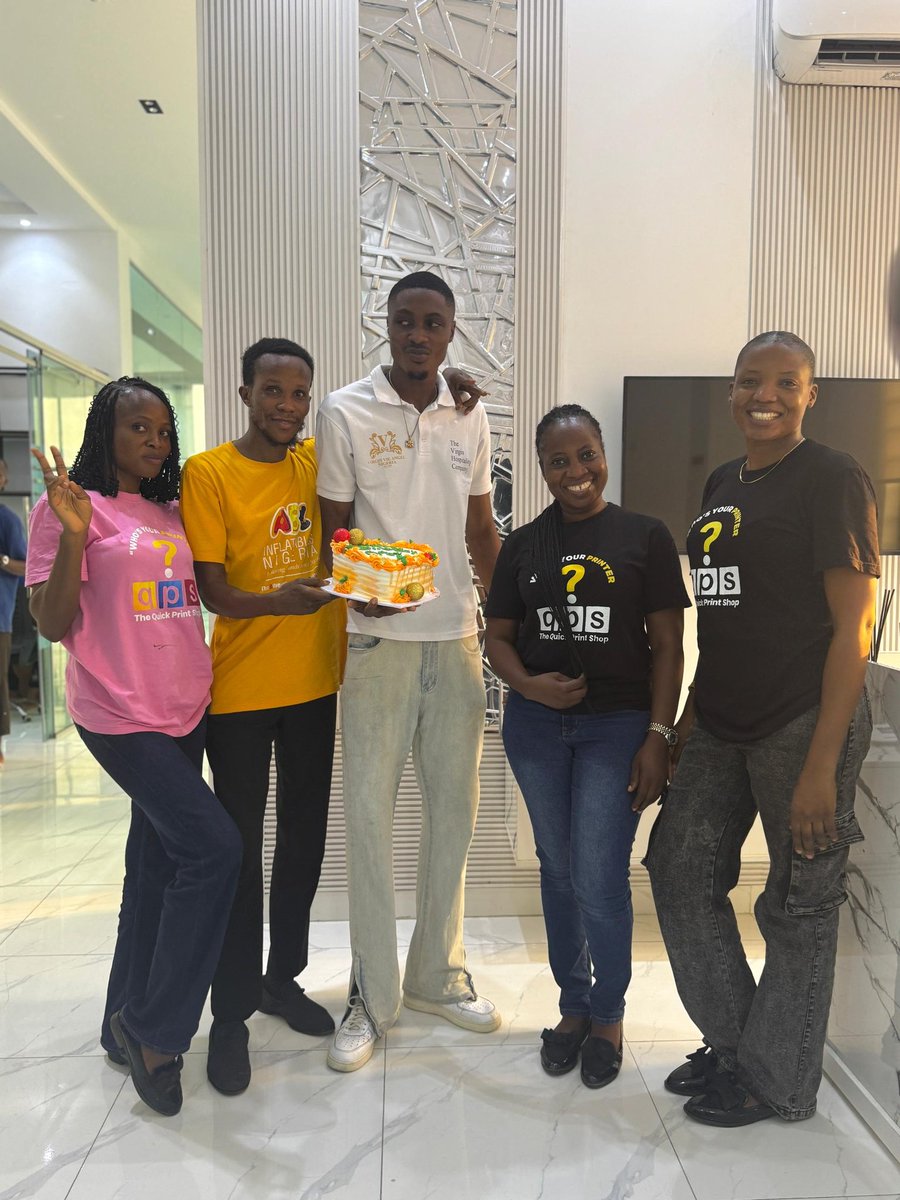 QuickPrintShopN's tweet image. Today, we are giving the spotlight to our dedicated workers. Their dedication is what gets the wrork done and keep out customers happy. Love you, Team QPS
--------
Call/WhatsApp US: 08158848484
09022228280
08033338484 
--------
#PrintInProgress #QuickPrintMagic #ClientWork…