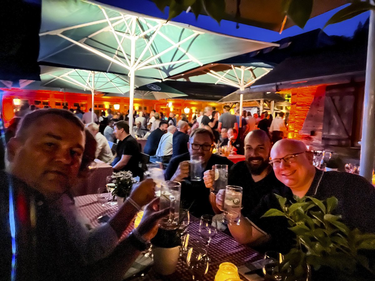 SmartdocumentsD's tweet image. 🚀 Was für ein Auftakt! Gemeinsam mit PLANET Solutions GmbH feierten wir unsere Premiere bei der renommierten #DOXNET e.V. Fachkonferenz – mit Erfolg! Unsere Mission: „Gemeinsam 🤝 für effizientes #Dokumentenmanagement“.

shorturl.at/7mNmf