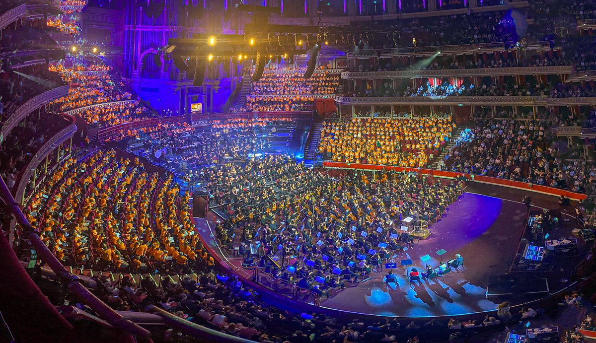 Roger Green (@rogergreen) on Twitter photo Amazing <a href="/EalingMusic/">Ealing Music Service</a> #EalingTogether concert last night at <a href="/RoyalAlbertHall/">Royal Albert Hall</a> with <a href="/EalingSO/">Ealing Symphony Orchestra</a> #ealingyouthorchestra <a href="/laurarossimusic/">Laura Rossi</a> <a href="/MichaelRosenYes/">Michael Rosen ๐๐๐๐ NICE ็ท็ท</a> and a cast of thousands Amazing <a href="/EalingMusic/">Ealing Music Service</a> #EalingTogether concert last night at <a href="/RoyalAlbertHall/">Royal Albert Hall</a> with <a href="/EalingSO/">Ealing Symphony Orchestra</a> #ealingyouthorchestra <a href="/laurarossimusic/">Laura Rossi</a> <a href="/MichaelRosenYes/">Michael Rosen ๐๐๐๐ NICE ็ท็ท</a> and a cast of thousands
