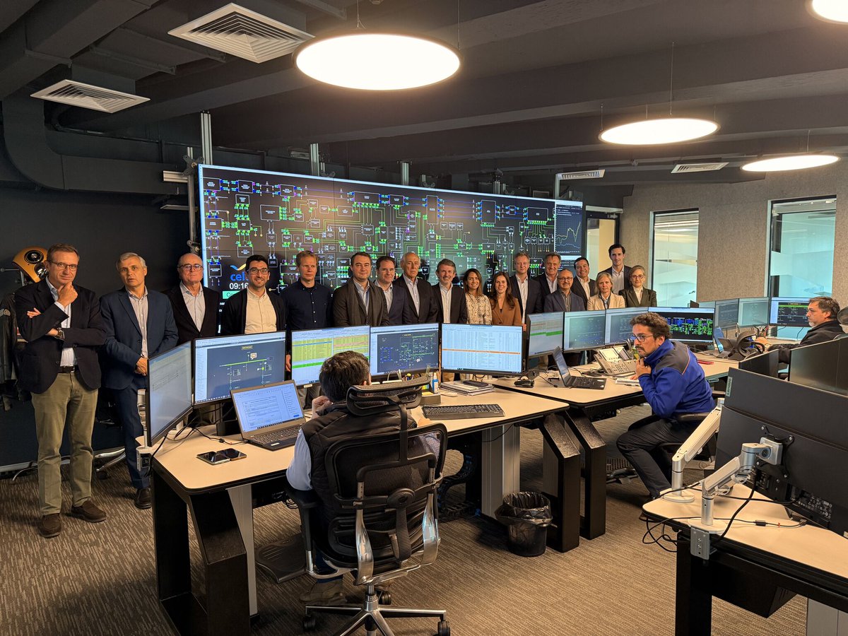 GEDLux's tweet photo. It's always rewarding to see our work on the big screen. #SCADA #Celeoredes #HitachiEnergy #SubstationAutomation https://t.co/vCmCFogaDN