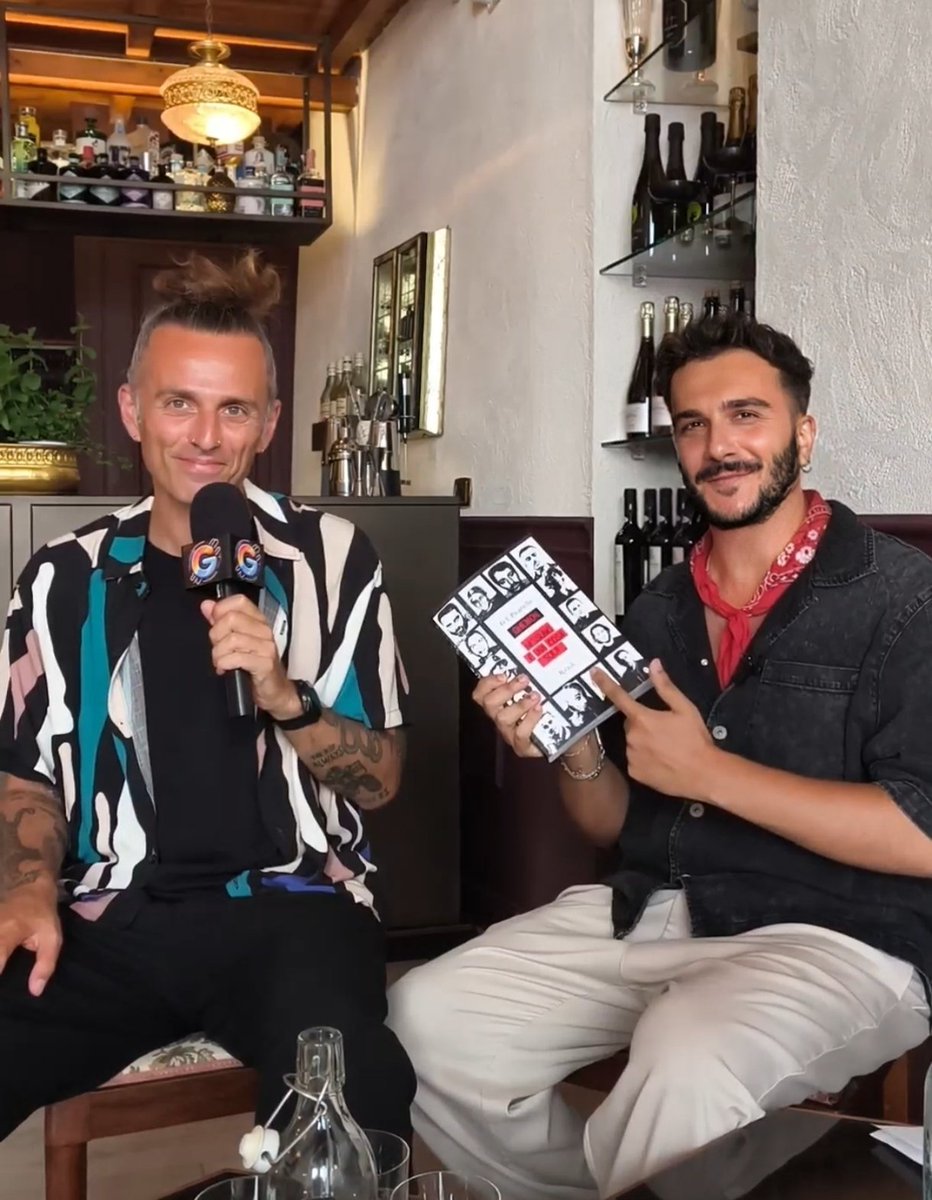 Giovedì 26 giugno dalle 7 alle 9 all'interno di "Niente di Impegnativo" l'intervista con GHEMON che ci ha raccontato il suo nuovo libro #Nessunoèunacosasola 📚

📻 Link diretto in bio, app ufficiale GlitterBeam Radio o ascoltaci direttamente dal sito ✨ 

<a href="/Ghemon/">Ghemon</a> <a href="/contechristino/">contechristino</a>