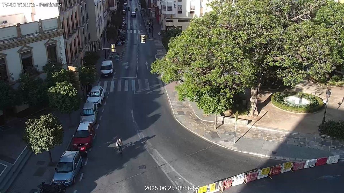 🚧Cortada hasta el 31 de agosto c/Victoria por trabajos de <a href="/EMASAMalaga/">EMASA</a> 

🚗Se permite acceso y salida de garajes

🚌Se habilitará una parada provisional de <a href="/EMT_Malaga/">EMT Málaga</a> en c/Pedro de Quejana para las líneas 1, 36, 37, C1, C2 y N2