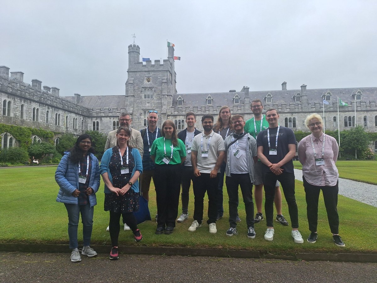 MU_Physics's tweet photo. Very proud of our staff and students representing @MaynoothUni and #MUPhysics, volunteering (green t-shirts!) at #EAS2025 this week. If you see us, say hi! https://t.co/sO8lsS6YDE