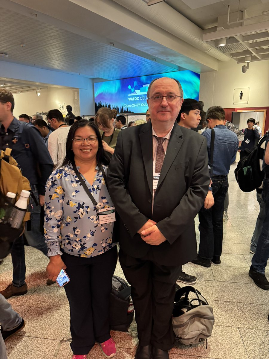 PiecuchPiotr's tweet image. WATOC 2025 is under way. I gave my talk on the CIPSI-driven and adaptive CC(P;Q) approaches available in CCpy (github.com/piecuch-group/…) 2 days ago. Two former members of my group are here, Karol Kowalski and Maricris Mayes. Pictures with Maricris and from my lecture are attached.