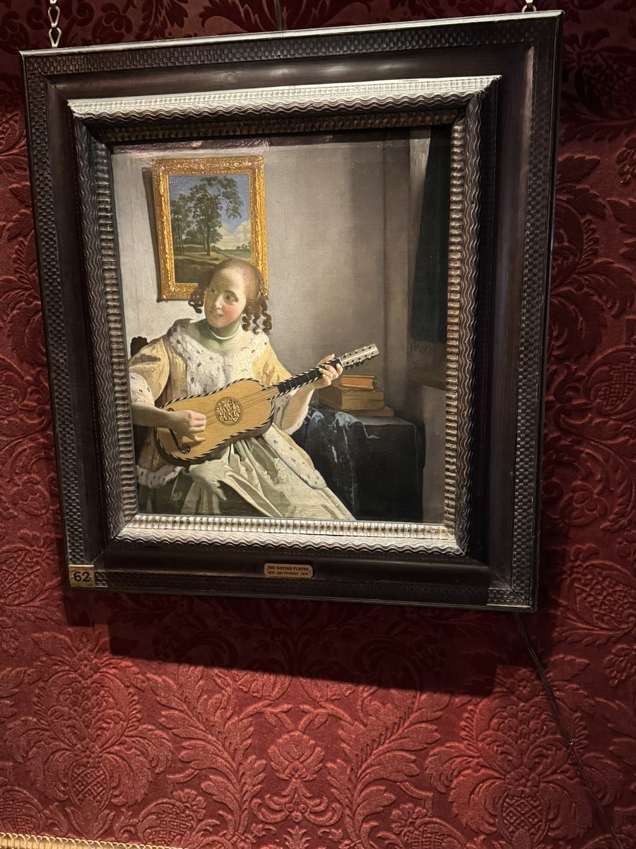 aojwFL_BFC's tweet photo. Lovely visit last weekend with @WoottonKaren to @EHKenwood @EnglishHeritage . First trip there for many years &amp; aside from fabulous house and gardens we really enjoyed beautiful &amp; illuminating #JohnSingerSergeant exhibition #Heiress &amp; an interesting talk about #Vermeer too ! https://t.co/ey3zaVFz1Z