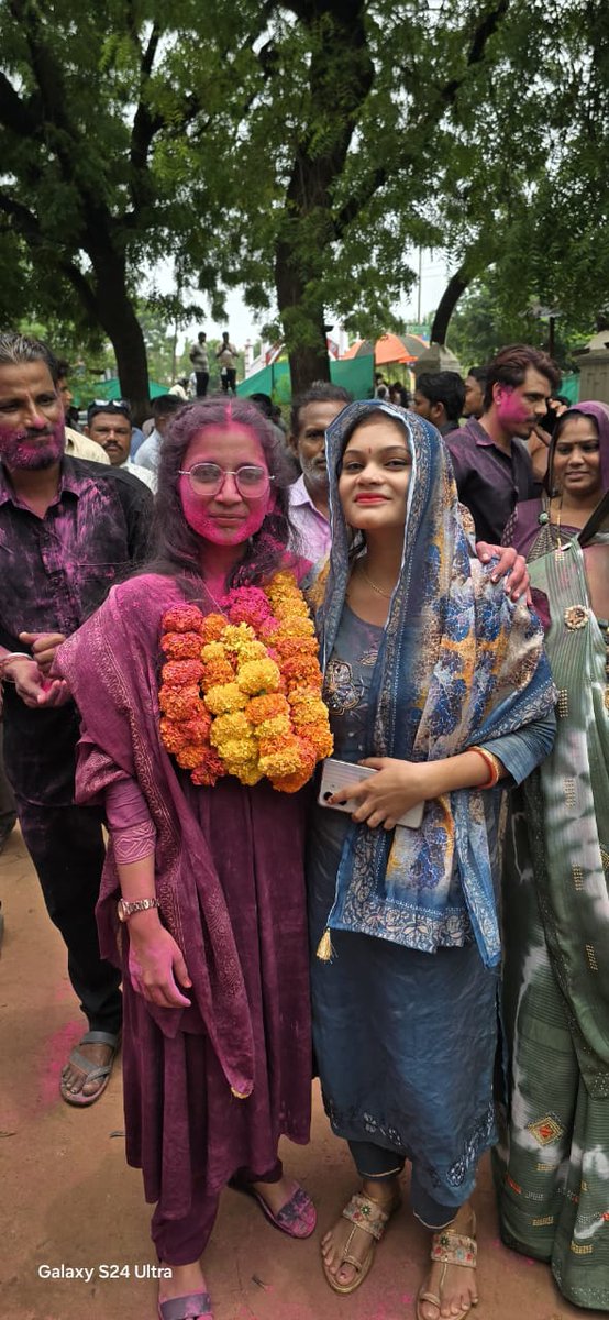 Revolutionary Greetings to Com. Satyesha, SFI Gujarat State Secretary, who got elected as Sarpanch of Vadvasa Gram Panchayat of Prantij Taluka, Sabarkantha District in Gujarat.