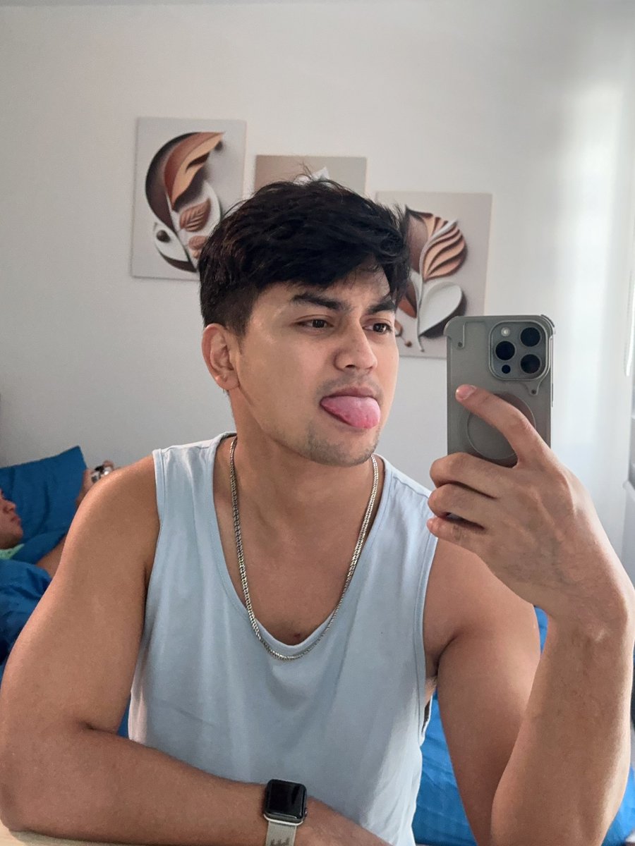 Renformedina's tweet photo. Selfie . 🫶🏻🫶🏻 https://t.co/PILAozTGuR
