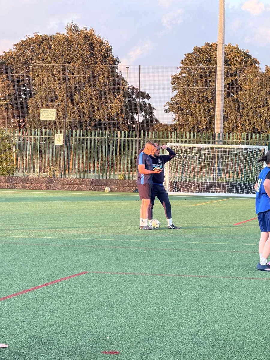 We held our first evening of open senior trials last night.

A great evening in the sunshine with our new first team manager <a href="/LeoG_89/">Leo G</a> enjoying his first session with us.

Still time to register for our trials on 26th June and 1st &amp; 3rd July 👇

forms.office.com/e/L3WtUuCRxd?o
