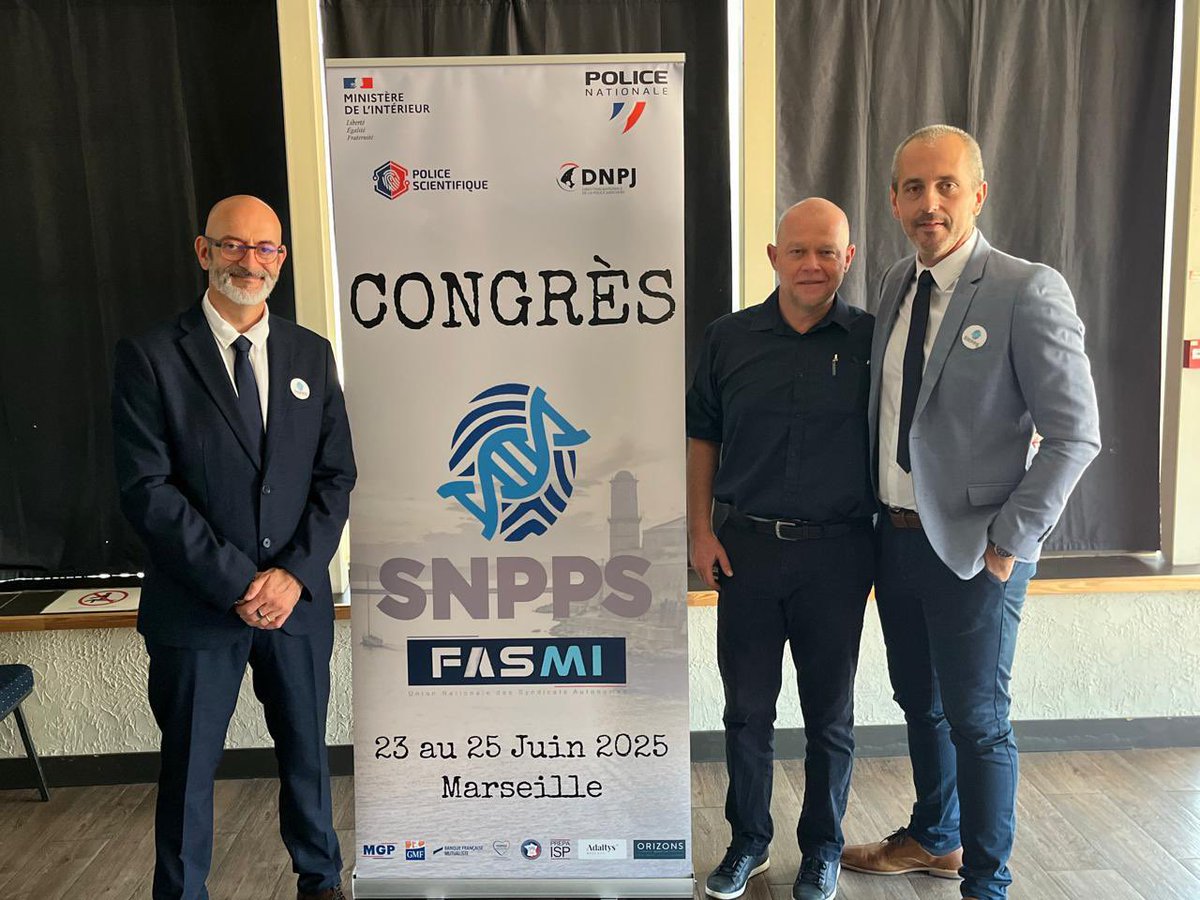 Harry Royer (@royer_harry) on Twitter photo Présent aujourd’hui à Marseille pour le congrès du SNPPS FASMI aux côtés du Secrétaire Général et de son Adjoint.
Un moment fort pour réaffirmer l’engagement de la <a href="/MutuelleMGP/">La MGP - la mutuelle des forces de sécurité</a> aux côtés de toutes les composantes de la <a href="/PoliceNationale/">Police nationale</a>.
Merci pour l’accueil chaleureux ! Présent aujourd’hui à Marseille pour le congrès du SNPPS FASMI aux côtés du Secrétaire Général et de son Adjoint.
Un moment fort pour réaffirmer l’engagement de la <a href="/MutuelleMGP/">La MGP - la mutuelle des forces de sécurité</a> aux côtés de toutes les composantes de la <a href="/PoliceNationale/">Police nationale</a>.
Merci pour l’accueil chaleureux !