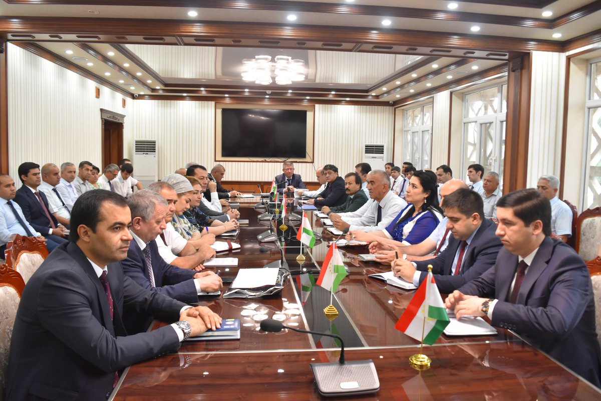 tajnature's tweet image. 🇹🇯✨ The Committee for Environmental Protection held a ceremonial gathering on June 24 to mark the 28th Anniversary of National Unity.
Speakers honored the legacy of peace, stability, and progress achieved under the leadership of H.E. Emomali Rahmon.
#NationalUnityDay #Tajikistan