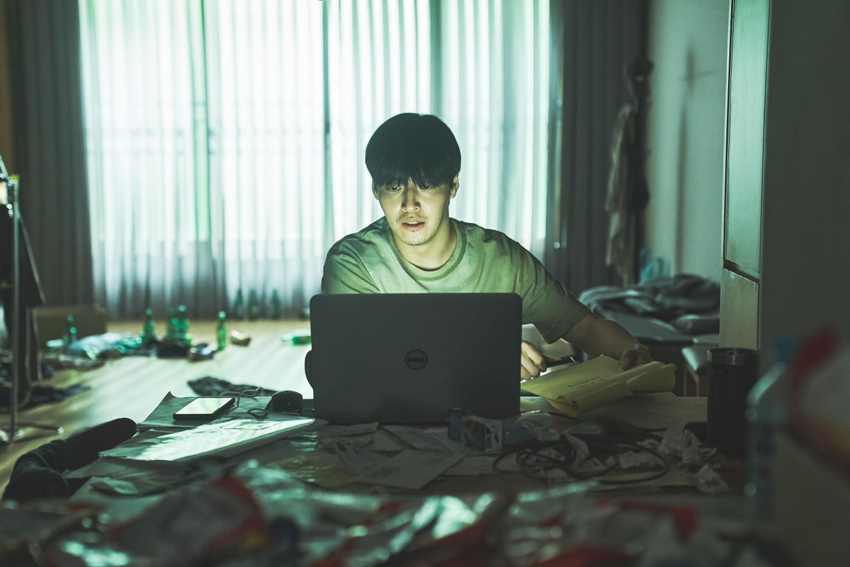 NetflixKR's tweet photo. 모두가 수상한 84제곱미터 아파트. 숨겨진 비밀.

강하늘, 염혜란, 서현우의 스릴러 영화 <84제곱미터> 7월 18일 공개.
오직 넷플릭스에서. https://t.co/taPVacJ7GM