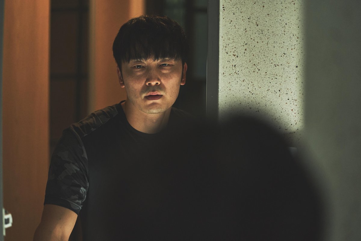 NetflixKR's tweet photo. 모두가 수상한 84제곱미터 아파트. 숨겨진 비밀.

강하늘, 염혜란, 서현우의 스릴러 영화 <84제곱미터> 7월 18일 공개.
오직 넷플릭스에서. https://t.co/taPVacJ7GM
