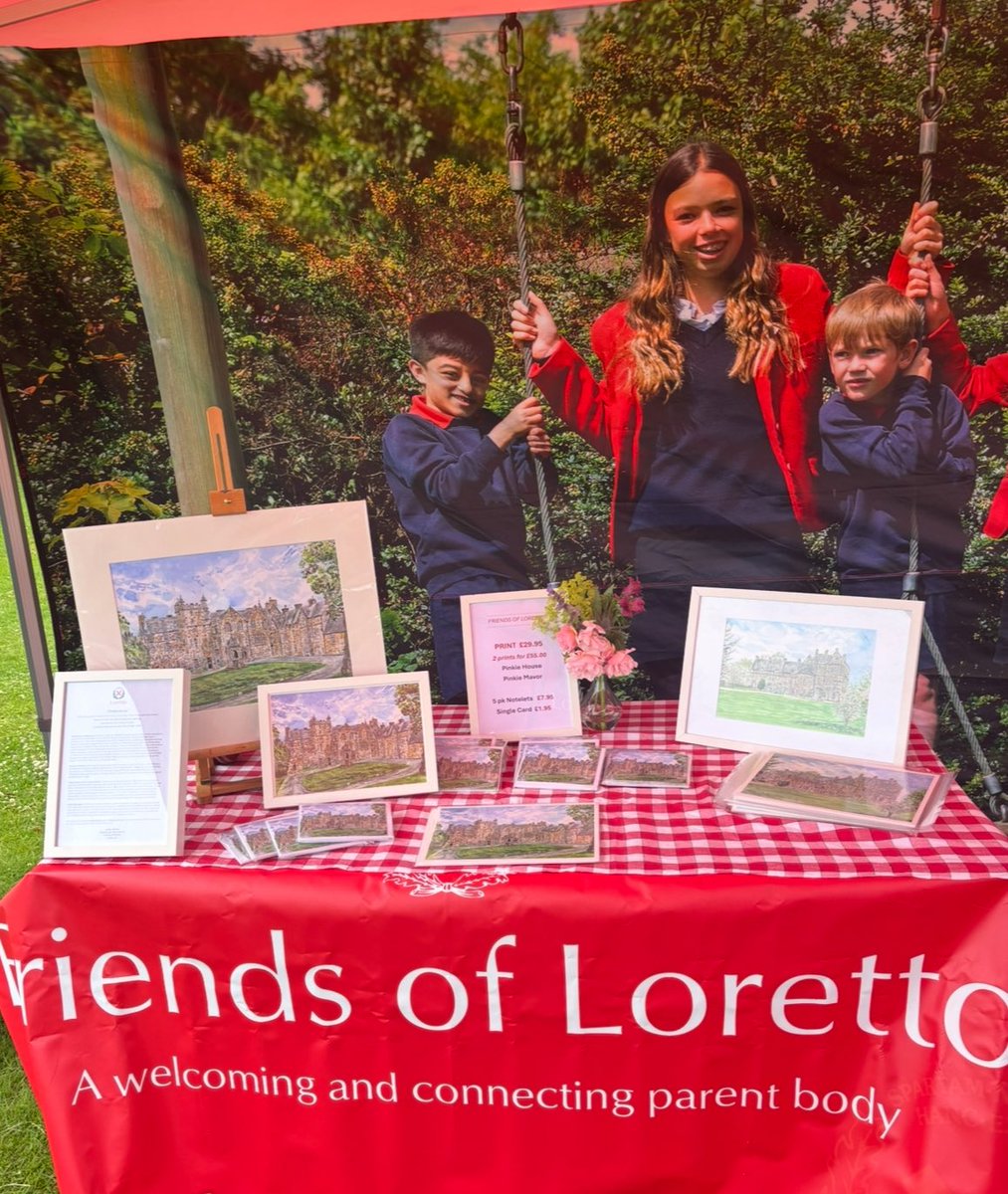 🏴󠁧󠁢󠁳󠁣󠁴󠁿Delighted to secure a 
2nd commission for Loretto School 
having last summer painted the side elevation of historic Pinkie House I was invited back by the Friends of Loretto to paint the front. 

#schoolportrait #scottishschool #watercolour 

loretto.com