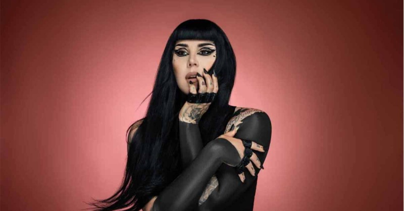 tinyurl.com/4nzsrabe - Kat Von D ha dejado su huella en los escenarios de España... y no hablamos de tinta. Su paso por el país fue pura intensidad sonora, estética dark y synthpop con alma propia. Así fue el desembarco sonoro de Kat Von D en España. ¡No te lo pierdas!