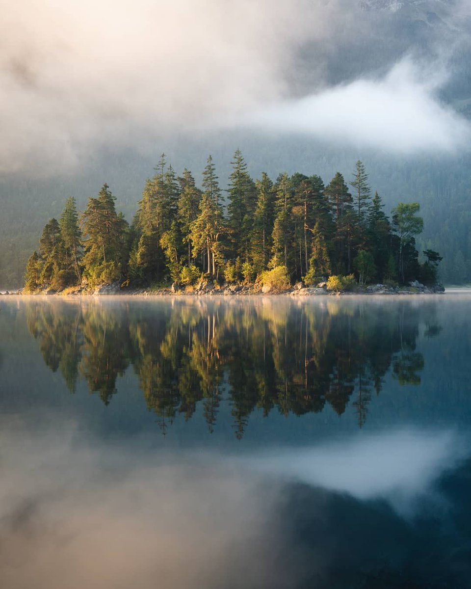 earthcurated's tweet photo. — quiet moments 🍃 https://t.co/6bgcR9dkcU