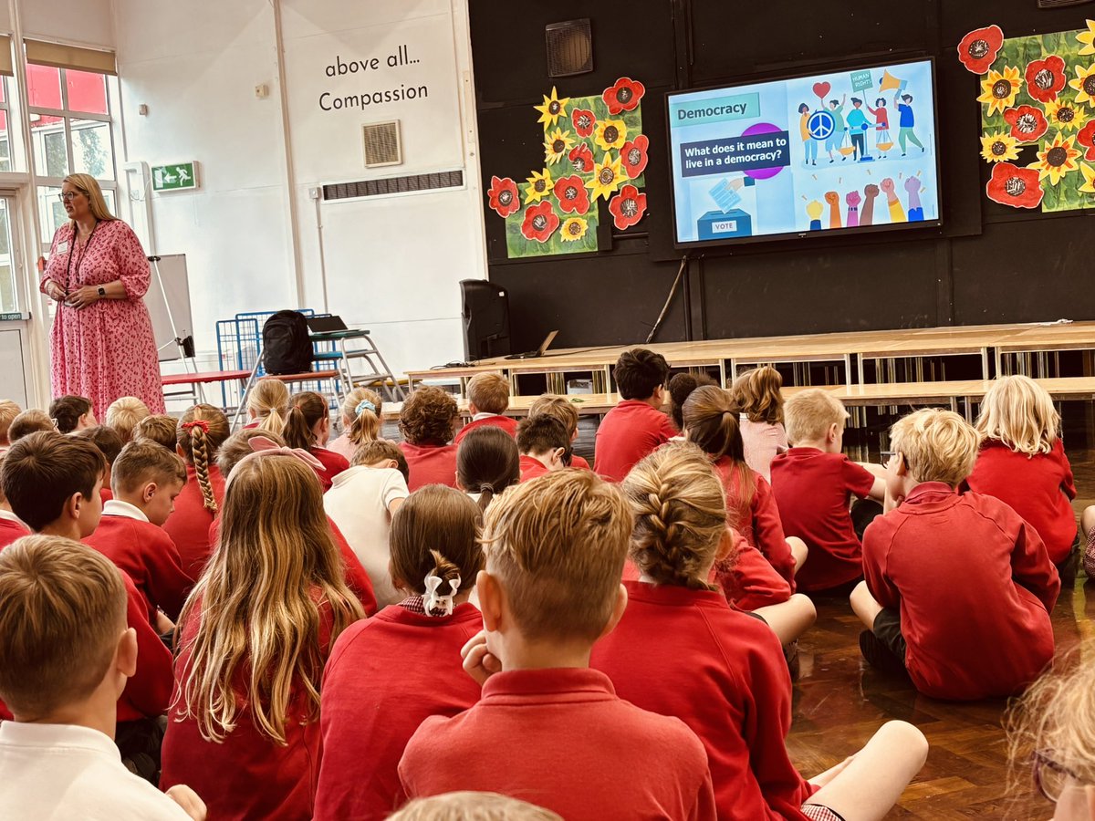 A fantastic assembly with <a href="/UKParlEducation/">UK Parliament Education</a> this morning learning all about how parliament works and how we can make a difference in our communities. Thanks Rachael!