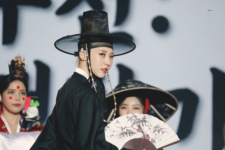 KIWIBYULIE's tweet image. i have a vision