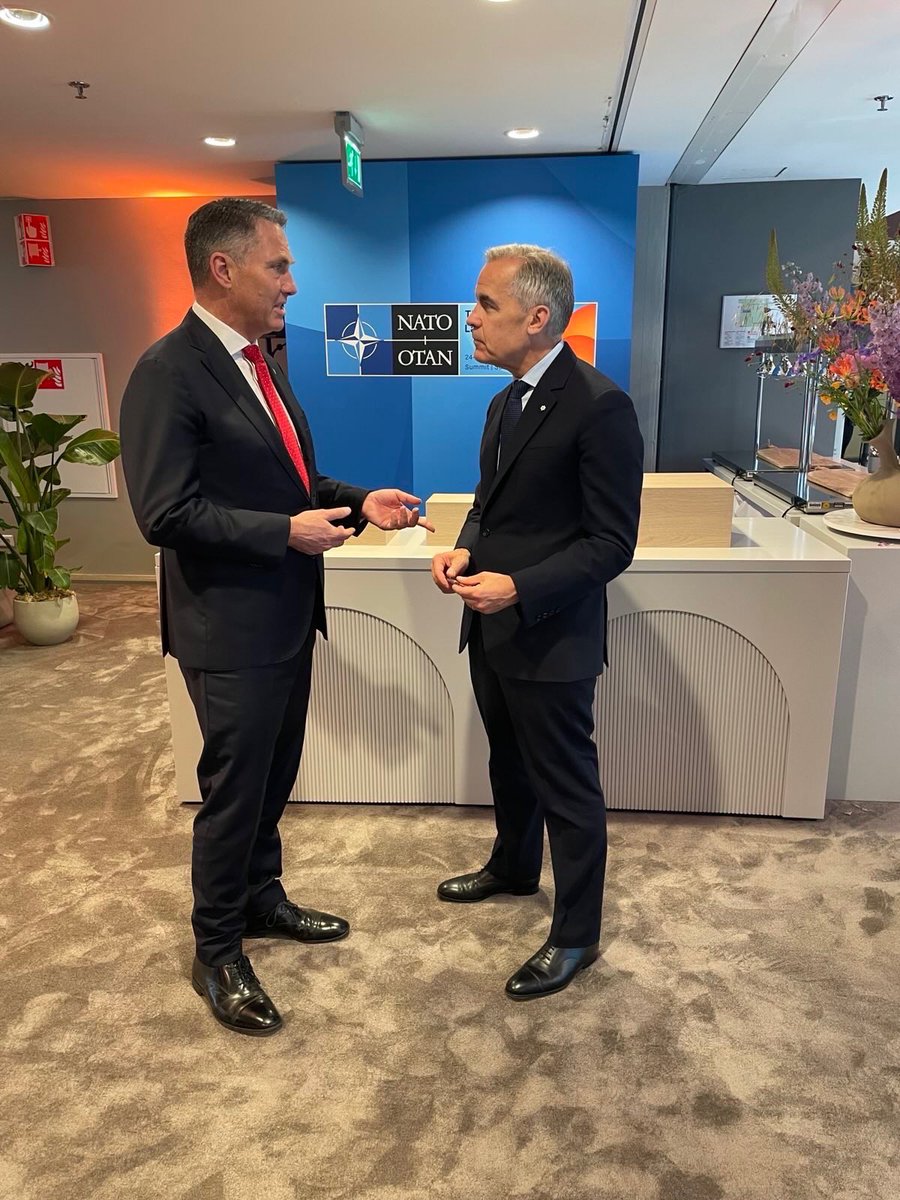RichardMarlesMP's tweet image. Great to bump into Canadian Prime Minister @MarkJCarney in between meetings at @NATO this week