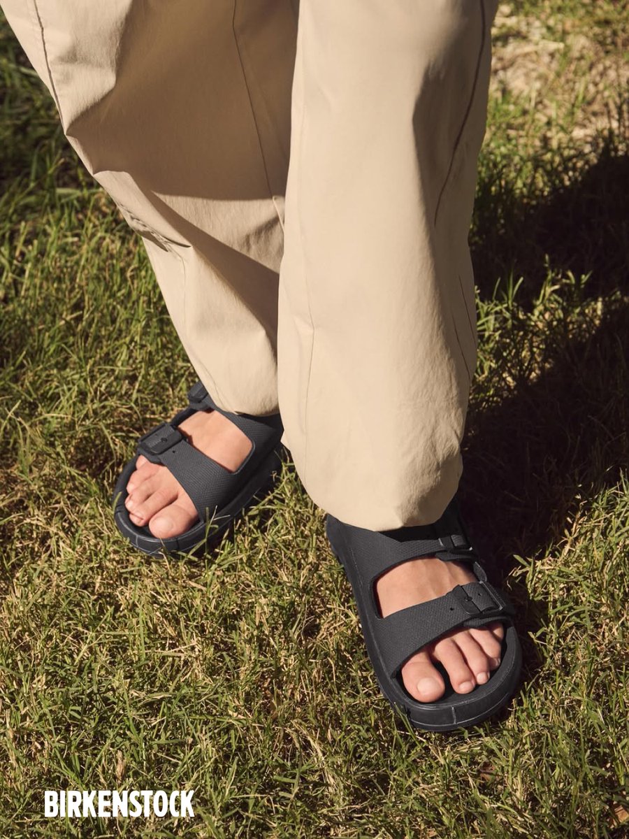 Birkenstock Arizona, hafifliği, rahatlığı ve şıklığıyla yazın vazgeçilmezi! ☀️

#TheMooseBay #DoğayaÇıkışYolu #Birkenstock