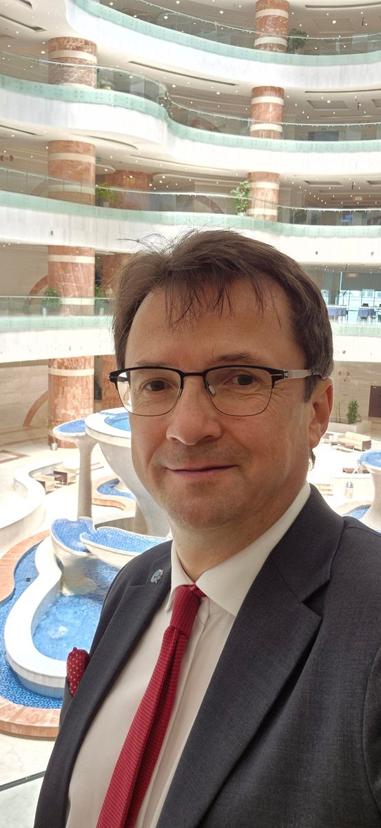 Wasserfasten nach Prof. Schwarz ist mehr als nur Verzicht – es ist eine Reise zu mehr Klarheit, Gesundheit und innerer Stärke! Die neuesten wissenschaftlichen Erkenntnisse zeigen, wie kraftvoll richtig angewendetes Fasten für Körper und Geist sein kann.
patreon.com/profschwarzfas…
