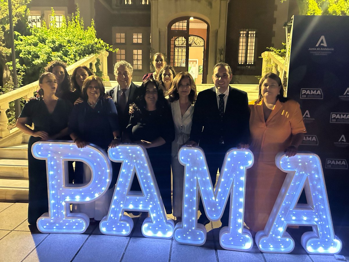 ForestalesAndalucía (@forestalesaaef) on Twitter photo Gracias a <a href="/MedioAmbAND/">Consejería de Sostenibilidad y Medio Ambiente</a> por la celebración de los #PremiosMedioAmbiente, un reconocimiento esencial al trabajo por la sostenibilidad en Andalucía.Enhorabuena a los galardonados por su contribución ejemplar al medio ambiente.Momento bonito para compartir con amigos y compañeros🌲🤝 Gracias a <a href="/MedioAmbAND/">Consejería de Sostenibilidad y Medio Ambiente</a> por la celebración de los #PremiosMedioAmbiente, un reconocimiento esencial al trabajo por la sostenibilidad en Andalucía.Enhorabuena a los galardonados por su contribución ejemplar al medio ambiente.Momento bonito para compartir con amigos y compañeros🌲🤝