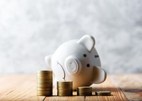 50 years ago, Richard Easterlin asked a fundamental question: does getting richer make us happier? Ekaterina Oparina, Andrew E. Clark &amp; Richard Layard revisit this question, offering fresh insights into the “Easterlin paradox” #LSEInequalitiesBlog

buff.ly/NIOEqtQ