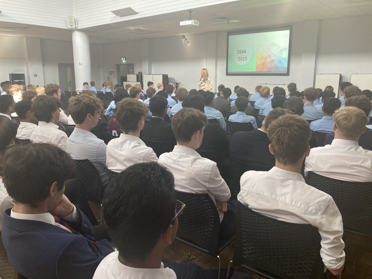 LGS_Yates's tweet photo. Today was the last Yates Assembly of the academic year and we are biding farewell to Mrs Alexander who is taking a new role as Head of Year 10, and Mr Morris who is leaving LGS after 21 years. https://t.co/oaaVtjVsuV