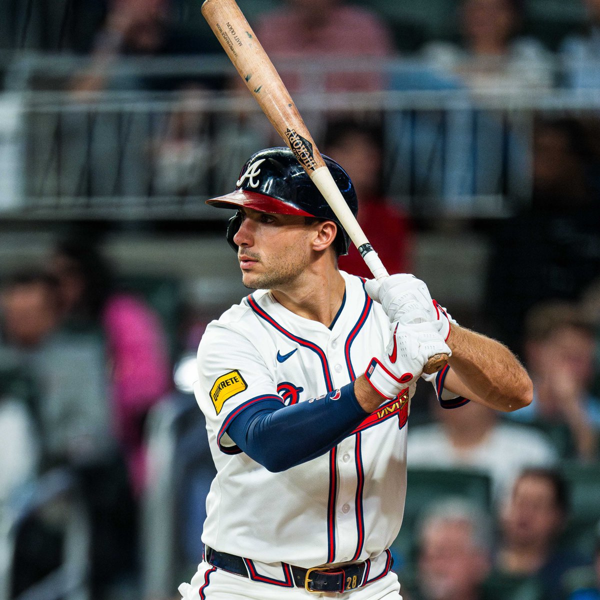 This man ranks seventh in All-Star voting at first base. That needs to change. Here’s why:

🧵