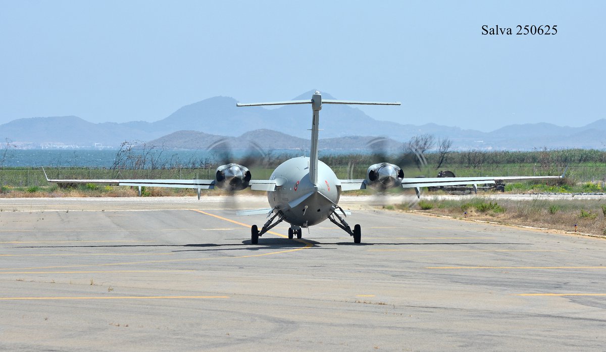 Salvador Marín (@05derecha) on Twitter photo Esta tarde he tenido la oportunidad de fotografiar uno de los siempre espectaculares #Piaggio P-180 Avanti Evo de la Aeronautica Militare (<a href="/ItalianAirForce/">Aeronautica Militare</a>). #BASanJavier #AcademiaGeneraldelAire <a href="/EjercitoAire/">Ejército del Aire y del Espacio</a>. <a href="/SpottersMurcia/">Spotters Murcia</a> Esta tarde he tenido la oportunidad de fotografiar uno de los siempre espectaculares #Piaggio P-180 Avanti Evo de la Aeronautica Militare (<a href="/ItalianAirForce/">Aeronautica Militare</a>). #BASanJavier #AcademiaGeneraldelAire <a href="/EjercitoAire/">Ejército del Aire y del Espacio</a>. <a href="/SpottersMurcia/">Spotters Murcia</a>