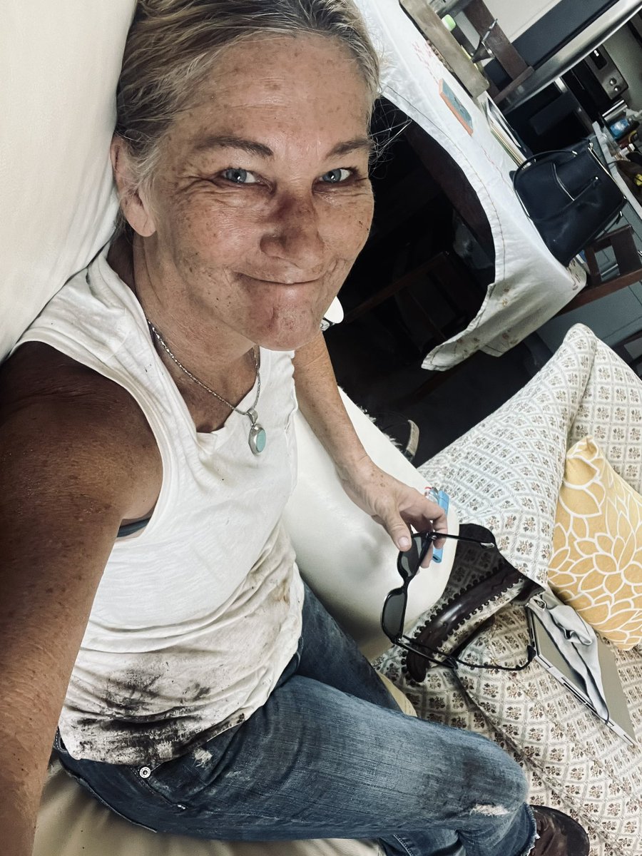 RachaelakaRach's tweet image. They just won’t let you come in and sit down

Empathy for every man
-why would women scream
“don’t worry, baby. It’s leather &amp;amp;  #FloridaBound its all about Shifting Sand”

Be silent then movement is seen #StopChasingLive

floridastateparks.org/learn/beach-de…. 
#DawnSpeaks of “The tips of Red”