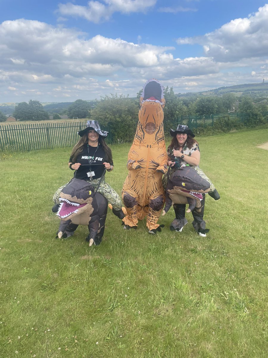 Miss Conway MCCT (@vconway85) on Twitter photo Ready for the staff vs Y11 leavers football match where myself and Mrs Eagleton are designated mascots alongside Miss Ashcroft 🤣#MoorEnd #Y11 #Football #MoorEnders <a href="/moor_end/">Moor End Academy</a> Ready for the staff vs Y11 leavers football match where myself and Mrs Eagleton are designated mascots alongside Miss Ashcroft 🤣#MoorEnd #Y11 #Football #MoorEnders <a href="/moor_end/">Moor End Academy</a>
