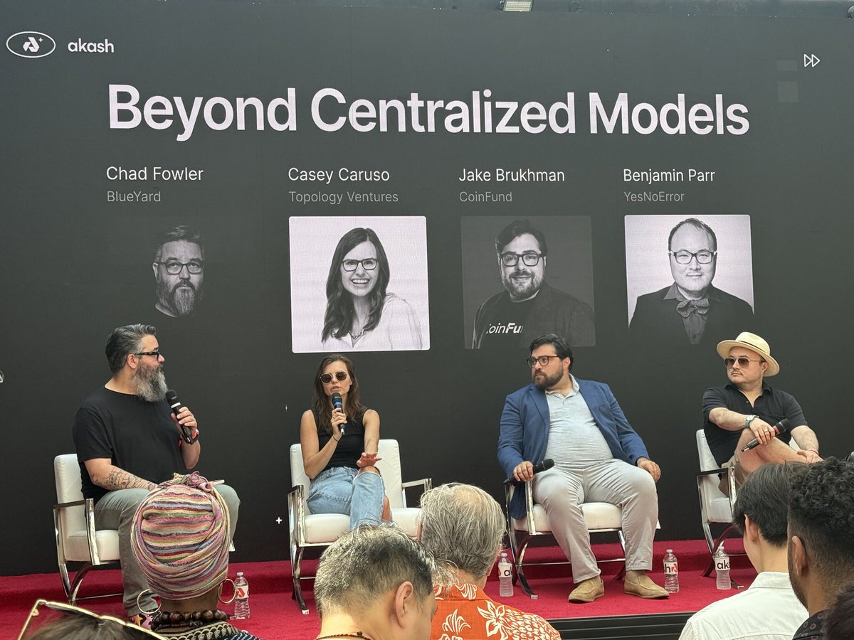 Had a blast speaking at <a href="/akashnet_/">Akash Network</a>'s Accelerate conference about decentralized AI, <a href="/yesnoerror/">yesnoerror</a>, what <a href="/MattPRD/">Matt Schlicht</a> and I are investing in at <a href="/TheoryForgeVC/">Theory Forge VC</a> and so much more. 

TONS of people interested in $yne and what Matt has been doing to make it more accessible to all!

Pic
