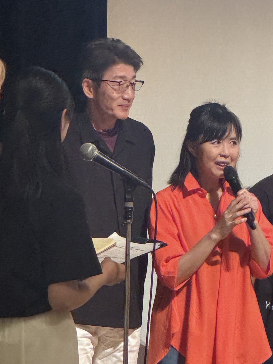 akerarara's tweet photo. もうだいぶ経っちゃった。
48HFPに参加してました。
神戸さんとともに登壇させて頂きました
監督はヨーイドンから提出まで死ぬほど大変だったと思うけど
役者の私は楽しいばっかりでした。
申し訳ない。 #48HFP #映画祭 https://t.co/PNGaKWy2u0