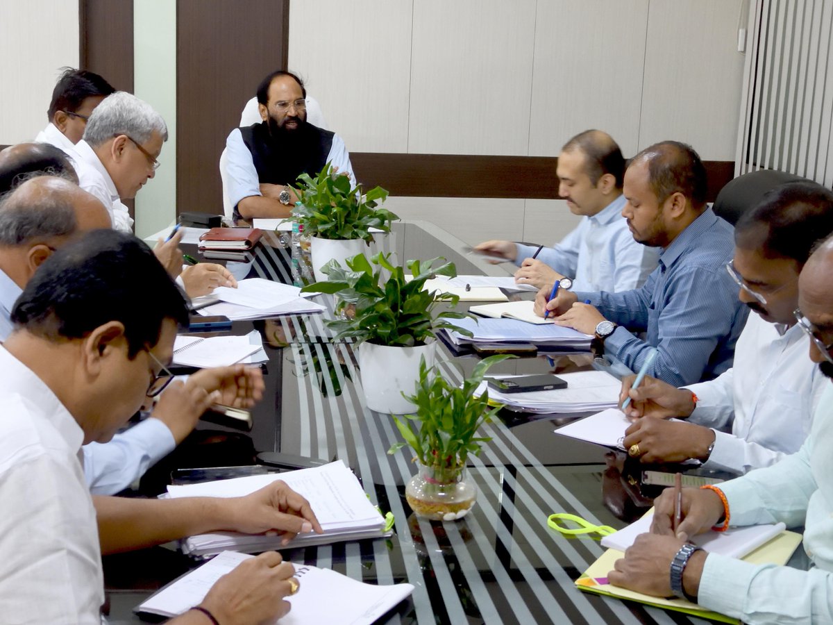 INCTelangana's tweet photo. Telangana Govt will proceed with legal action to stop Banakacherla project: Uttam kumar reddy garu

•Irrigation Dept to induct Army tunnel experts for Telangana irrigation works
•Minister Uttam kumar reddy garu conducts review meeting with top irrigation officials at Jala Saudha

Telangana Irrigation, Food & Civil Supplies Minister Capt. N. Uttam Kumar Reddy garu on Wednesday held a comprehensive review meeting with senior irrigation officials at Jala Saudha and issued a series of firm directions aimed at protecting Telangana’s water rights and expediting key infrastructure projects. 

He declared that the Telangana Government would go ahead with legal proceedings to stop the Andhra Pradesh Government’s Godavari–Banakacherla Link project, which he described as illegal and detrimental to the state’s interests. The minister instructed officials to immediately prepare the legal roadmap to challenge the project and ensure that Telangana's case is strongly represented.

The review meeting gains added significance in the backdrop of recent developments where Chief Minister A. Revanth Reddy garu and Uttam Kumar Reddy garu gave a detailed representation to Union Jal Shakti Minister C.R. Patil in New Delhi, strongly objecting to the Godavari–Banakacherla proposal. During the meeting held on June 19, the Telangana delegation urged the Centre not to approve the project’s pre-feasibility report and highlighted its potential to disrupt Telangana’s existing allocations and usage plans. The Union Minister assured the state leadership that no approval had yet been granted and promised to call an Apex Council meeting soon to deliberate on the matter.

Further reinforcing the state’s commitment, Uttam Kumar Reddy garu announced that a detailed presentation on the Godavari–Banakacherla Link project will be held at Praja Bhavan on June 30 at 3 PM. He directed that the presentation be updated to include clear documentation on how the project originated during the previous BRS regime, thus exposing the political background behind Andhra’s current move.

Capt. Uttam Kumar Reddy garu discussed the process of inducting two distinguished Army officers, renowned for their expertise in tunnel technology, into the Telangana Irrigation Department to oversee tunnel-related and other irrigation works in the state. These officers were recently involved in the execution of the Rohtang and Zojila tunnel projects.

General Harpal Singh, former Engineer-in-Chief of the Indian Army, has been invited to join the Telangana Irrigation Department as an Honorary Advisor. Colonel Parikshit Mehra, an internationally acclaimed expert in tunnel technologies and construction, will be joining the department in July.

Turning his attention to critical issues within Telangana, the minister reviewed the findings of the National Dam Safety Authority on the damaged barrages of Medigadda, Annaram, and Sundilla. He directed officials to implement the NDSA’s recommendations without delay. He was informed by the officials that the NDSA itself had offered to work as the design consultant for restoration works. Emphasising the urgency of the situation, he demanded weekly progress reports and warned that restoration must proceed on a war-footing basis in accordance with Central Water Commission guidelines.

He also reviewed the status of other major works, including the Singur Canal, where tenders have already been called. Uttam Kumar Reddy garu asked officials to expedite the formalities and ensure the agreements are signed at the earliest. Regarding the Dindi project, he was briefed about the ongoing inter-linkage coordination and the post-borewell design process. He directed officials to meet the respective District Collectors to speed up land acquisition and fast-track project execution.

On the Srisailam Left Bank Canal (SLBC) project, officials informed the minister that proposals had been sought from several agencies, including reputed international firms. The minister insisted that a LIDAR survey be conducted, stating that while cost was not a constraint, quality and speed were paramount. He directed officials to deploy the best manpower, equipment, infrastructure, and advanced technologies available in the country. If necessary, additional manpower must be recruited to ensure the project proceeds at a rapid pace. He further directed that SLBC works be reviewed on a daily basis.

Addressing longstanding administrative issues, Uttam Kumar Reddy garu ordered immediate action on pending promotions and transfers within the department. A delegation of Assistant Executive Engineers met him during the meeting and pointed out that their promotions to the rank of Deputy Executive Engineer had been delayed for over 18 years, with 125 DEE posts currently vacant. The minister assured them that all pending promotions and transfers would be completed without any further delay.

Regarding the desiltation and desedimentation of major irrigation projects, the minister noted that the Government of India had issued national guidelines and even constituted a Cabinet Sub-Committee to address the issue, given that many reservoirs have lost 20–25% of their storage capacity. He enquired about the status of desiltation works in Nagarjuna Sagar, Nizam Sagar, and other key reservoirs. Specifically, he instructed officials to begin the desiltation process at Nagarjuna Sagar and formally inform the Andhra Pradesh Government about the move.

He also enquired into the progress of the Devadula project’s Package-3 and gave directions to expedite the works. On the Sitarama project, he asked officials to identify ways to include additional packages within the existing budget so that progress is not stalled due to funding limitations.

Uttam Kumar Reddy garu concluded the review meeting with a clear message that there should be no delays in execution of irrigation projects. He announced that weekly reviews would be held to monitor the progress of each work, and strict action would be taken against officials who fail to meet timelines. He also directed that both operations and maintenance of irrigation assets and land acquisition processes must continue smoothly without any hindrances, financial or otherwise. The minister reiterated the Telangana Government’s commitment to revitalising the irrigation sector and delivering on its promises to the farming community. (eom)

@UttamINC @revanth_anumula