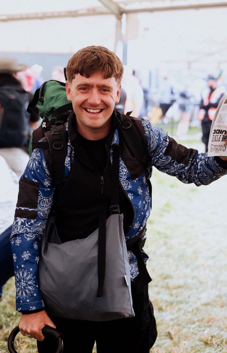 Glasto, I’m here
What a journey

Tonight 7:30pm
First Stop
Croissant Neuf