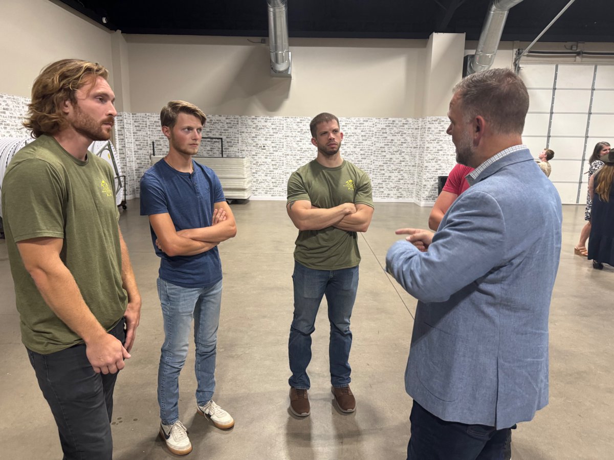 BrentMoneyTX's tweet image. Monday night was a full house at the Republican Club of Van Zandt County, where Senator Bob Hall and I gave a recap of the 89th legislative session. I’m incredibly grateful to share a county with a stalwart conservative like Senator Hall. He’s been a leading voice on many key…