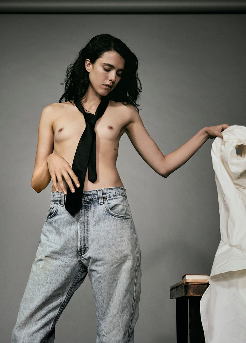 BritStereotype's tweet photo. Margaret Qualley going with the old tie with no shirt and no bra look, somehow i think it could catch on. https://t.co/K2AO623Shl