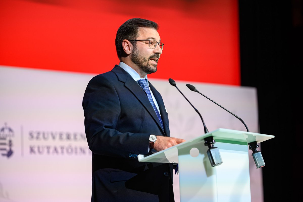 🗣️ The political gray zone serves as a platform for foreign intervention. The figurehead may be new, but the background and objectives remain unchanged. 
🇭🇺 Next year's election is really about Hungarian sovereignty.