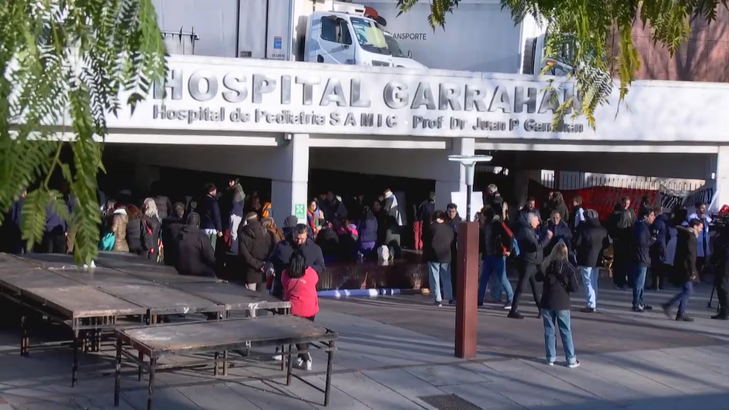 El Gobierno eterniza el conflicto en el Hospital Garrahan y vuelve a ausentarse, por tercera vez consecutiva, de la audiencia que podría solucionarlo