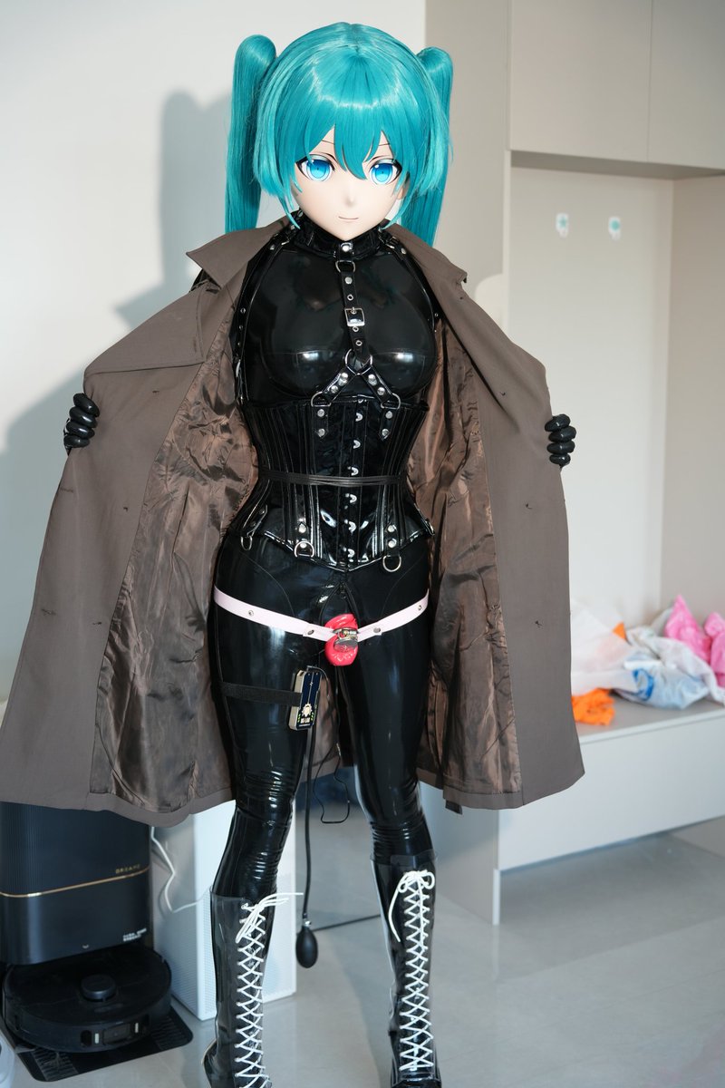 📸:<a href="/KeAi_MuM/">枫叶沐糖</a> 
🙏🏻:<a href="/new_powerpoint/">新建空白演示文档</a> 
#latex #miku #kigurumi