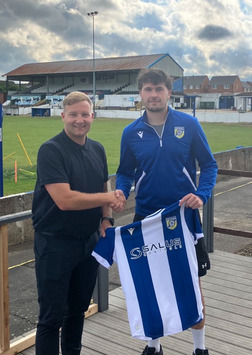 Retained Player - Reuben Brewin-Hawkins

RBH is our next player returning for the 2025/26 season. The defender turned midfielder will be looking to build on a strong finish to the previous campaign

Welcome back Reuben!!

frickleyathletic.co.uk/retained-playe…

🔵⚪️🔵

#forzafrickley